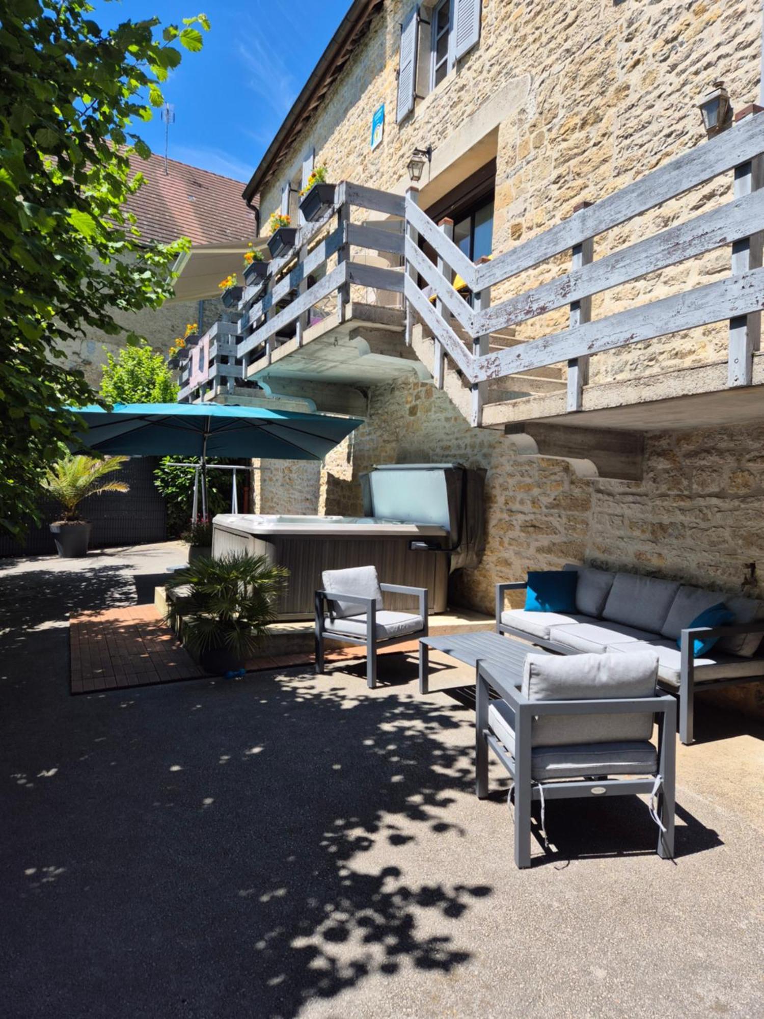 Au Lavoir Du Serein "La Billaude" Et "La Langouette" Saint-Germain-lès-Arlay Dış mekan fotoğraf